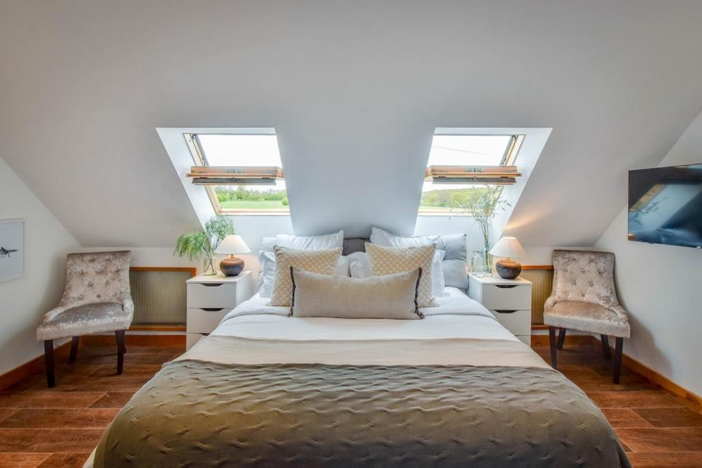 The Lookout At Cloatley Meadow Apartment *