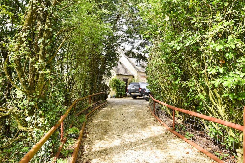 The Lookout At Cloatley Meadow Apartment